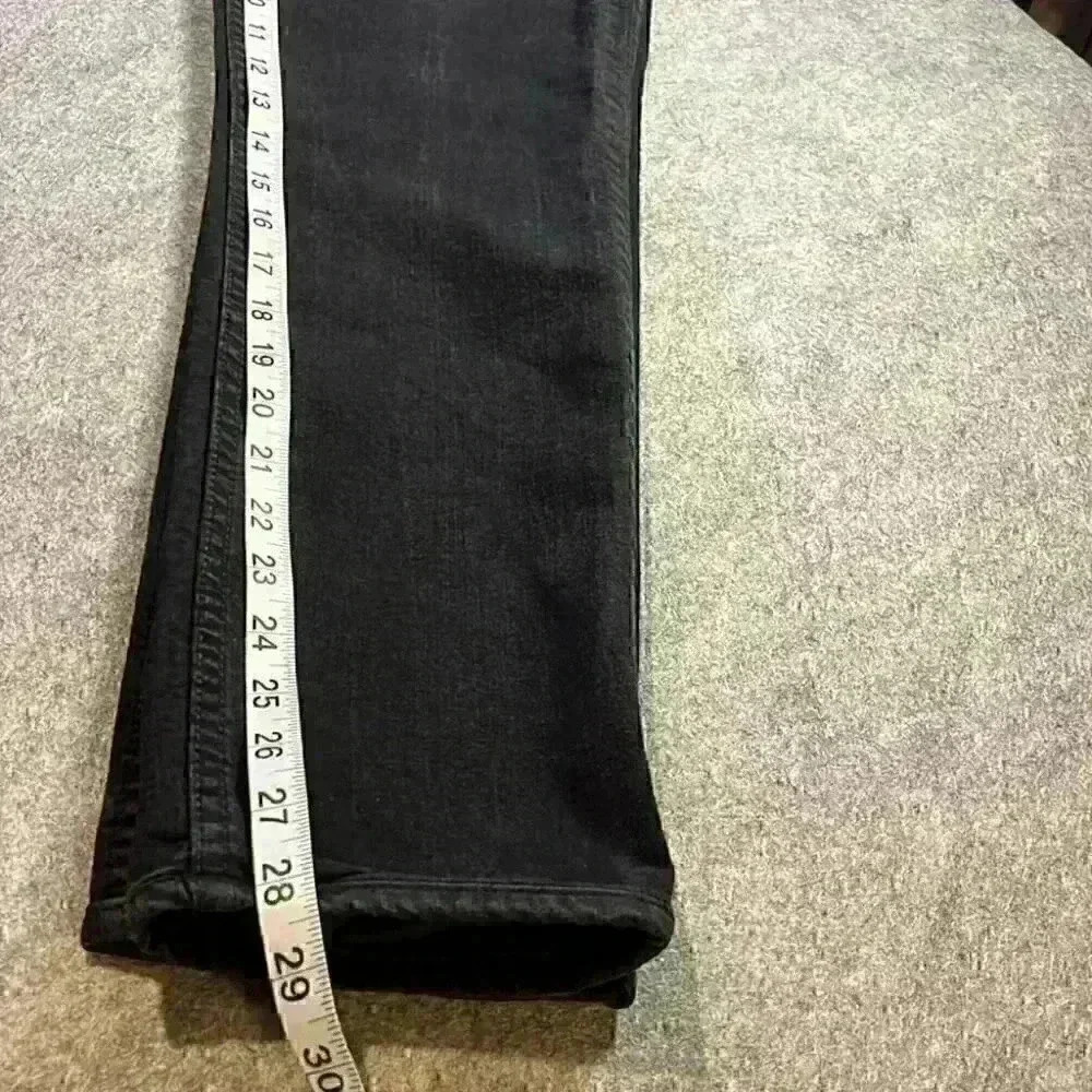 Hudson Straight Leg Premium Denim, Black Wash. - Picture 6 of 13